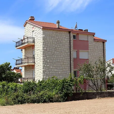 Gostinjska kuća Twin 10301c Podstrana